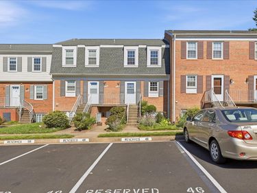 6146 STRASBURG DRIVE , CENTREVILLE, VA 20121