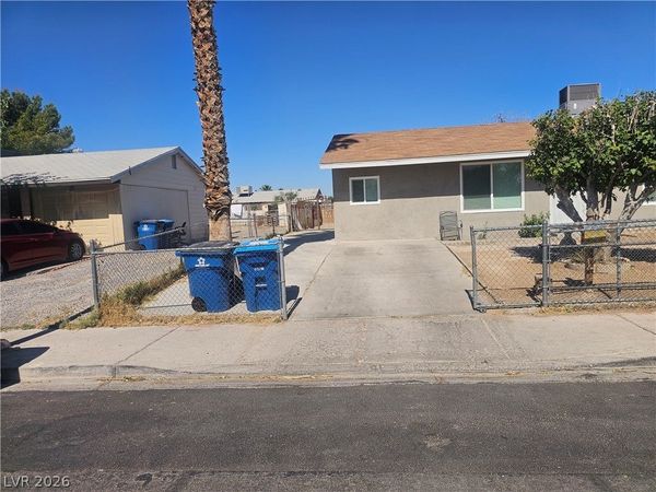 1300 Sandy Cove Street , Las Vegas, NV 89110