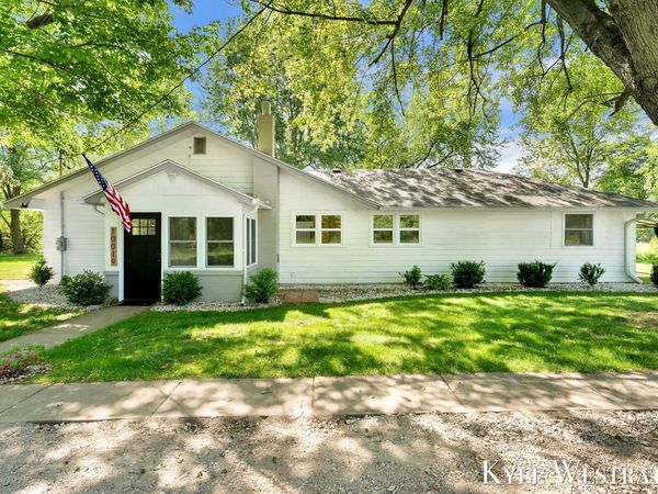 10019 10 Mile Road NE, Rockford, MI 49341