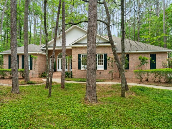 28 Canebrake Blvd., Hattiesburg, MS 39402