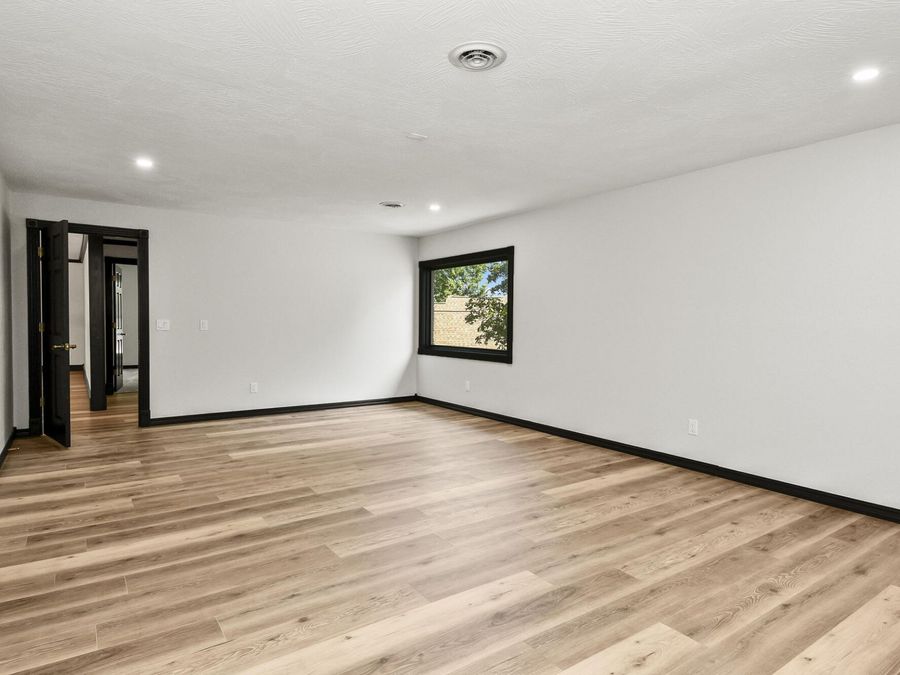 Property Image 76