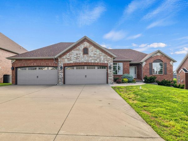 5904 S Nettleton Avenue, Springfield, MO 65810