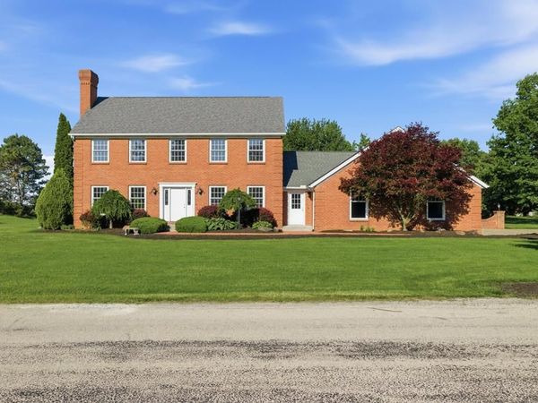 2752 Country Meadows, Shelby, OH 44875