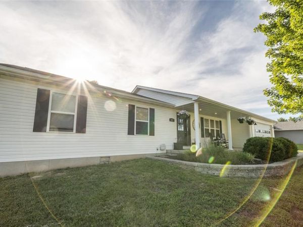 1017 Amanda Street, St James, MO 65559