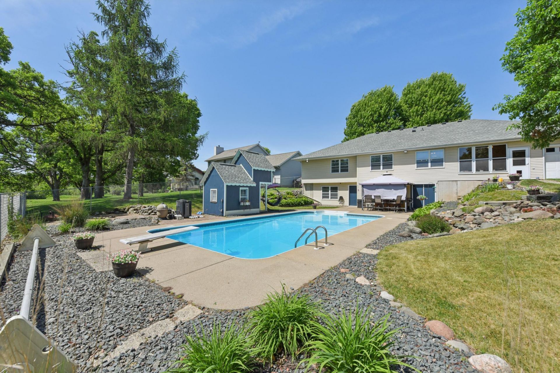 908 Martys Way , Osceola, WI 54020