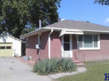 5042 Holdrege Street, Lincoln, NE 68504