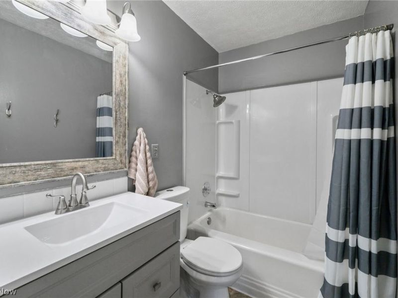 142 Canton Road , Akron, OH 44312 Photo 14