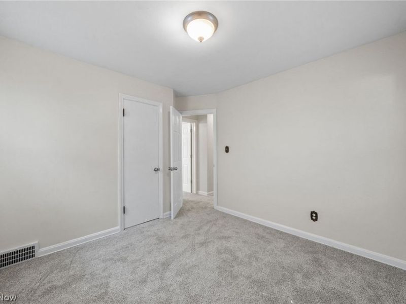 142 Canton Road , Akron, OH 44312 Photo 16