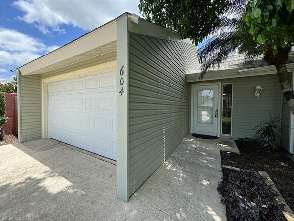 604 102nd AVE N, NAPLES, FL 34108