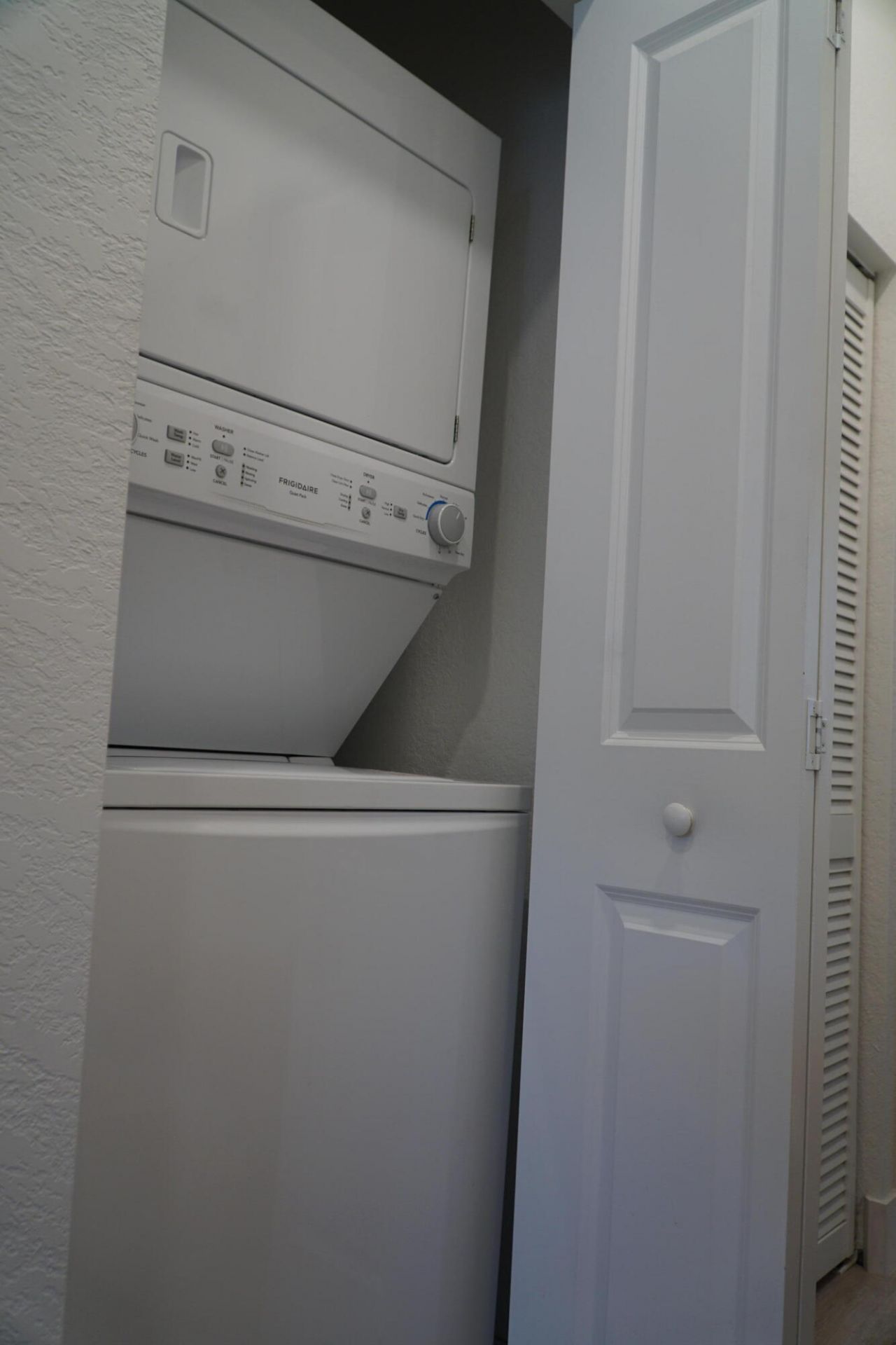 21435 NE 2nd Place, Miami, FL 33161 Photo
