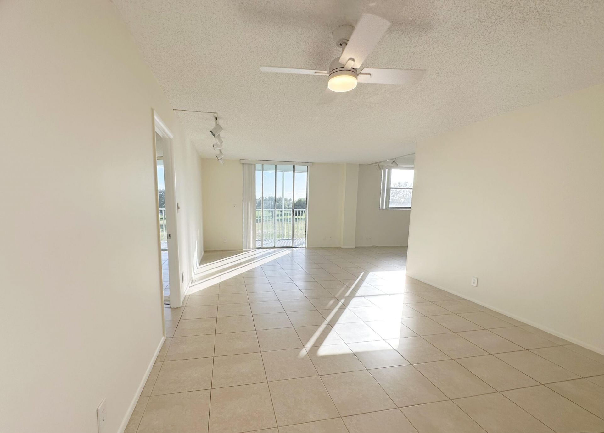 5301 NW 2nd Avenue, Unit 401, Boca Raton, FL 33487 Photo