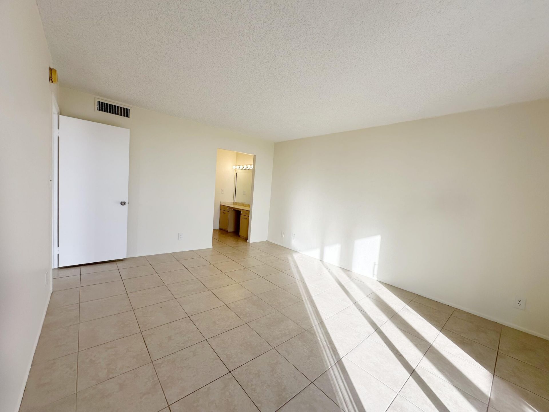 5301 NW 2nd Avenue, Unit 401, Boca Raton, FL 33487 Photo