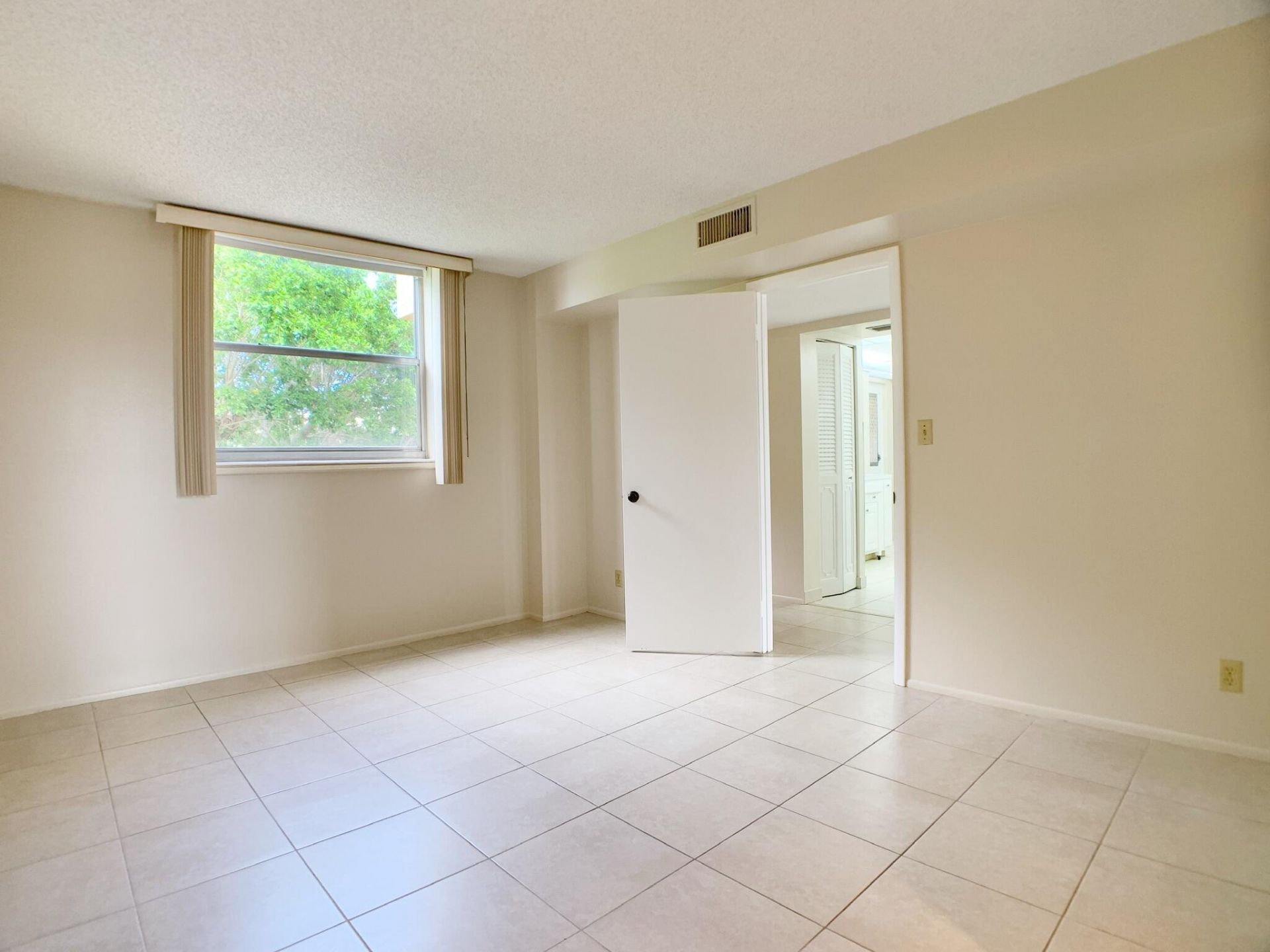 5301 NW 2nd Avenue, Unit 401, Boca Raton, FL 33487 Photo
