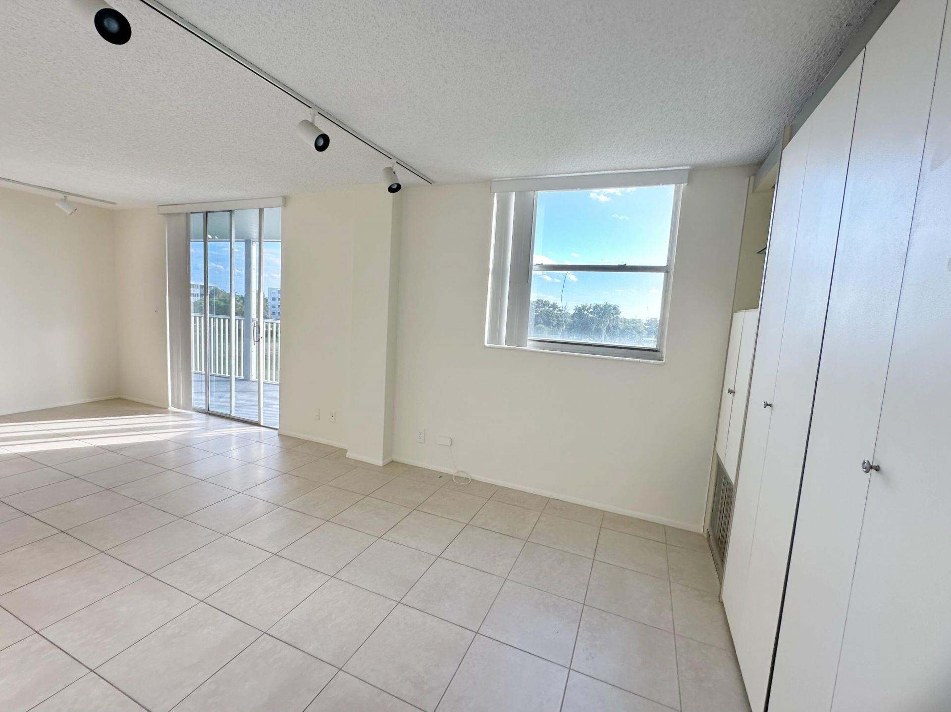5301 NW 2nd Avenue, Unit 401, Boca Raton, FL 33487 Photo