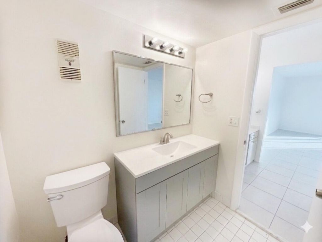 5301 NW 2nd Avenue, Unit 401, Boca Raton, FL 33487 Photo