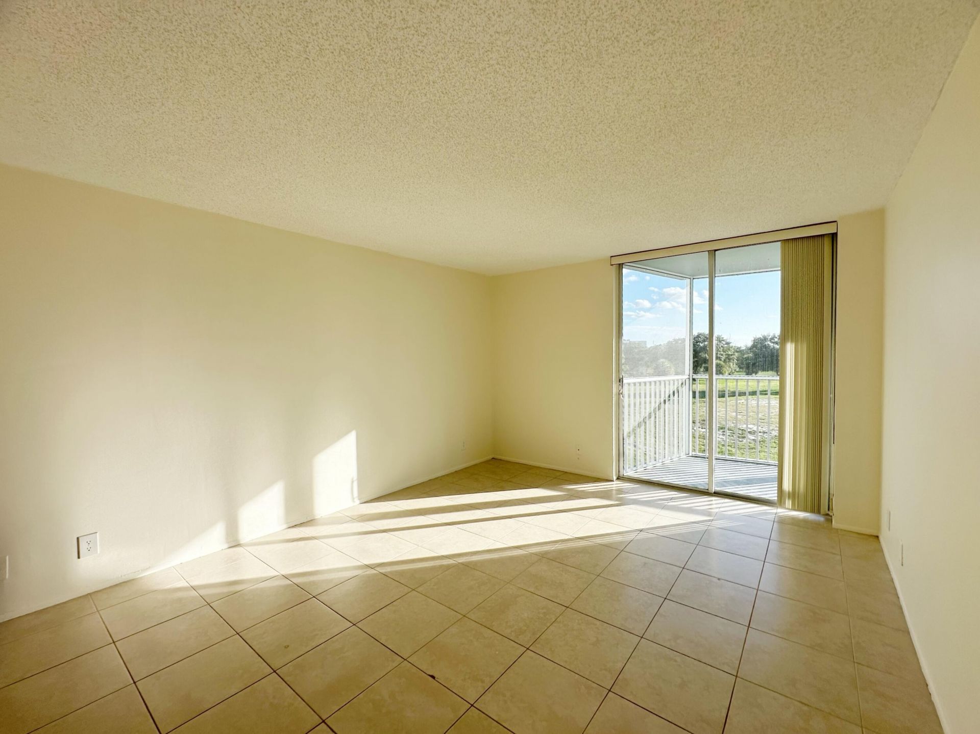 5301 NW 2nd Avenue, Unit 401, Boca Raton, FL 33487 Photo