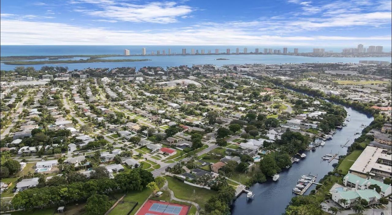 561 Anchorage Drive, North Palm Beach, FL 33408 Photo