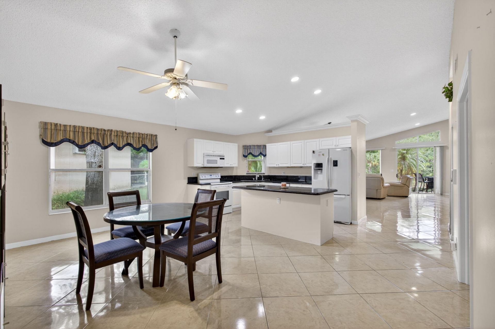 2860 Waters Edge Circle, Greenacres, FL 33413 Photo