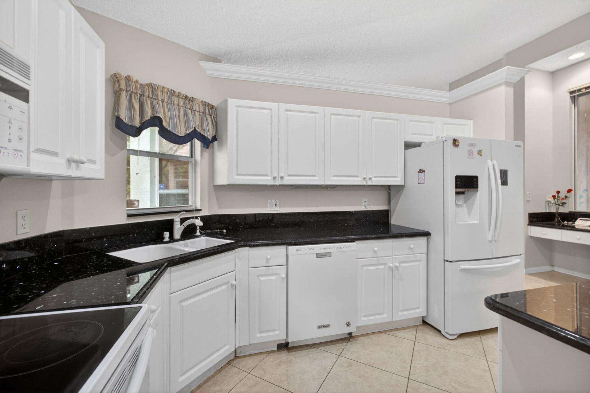 2860 Waters Edge Circle, Greenacres, FL 33413 Photo