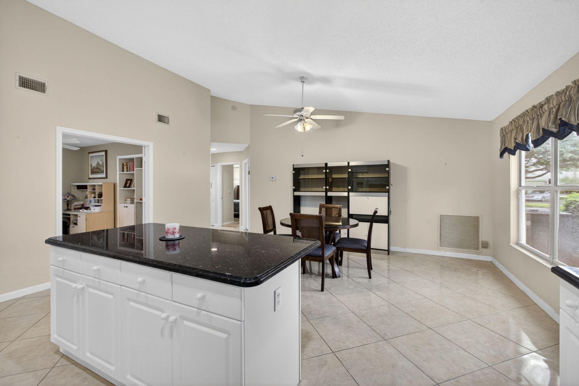 2860 Waters Edge Circle, Greenacres, FL 33413 Photo