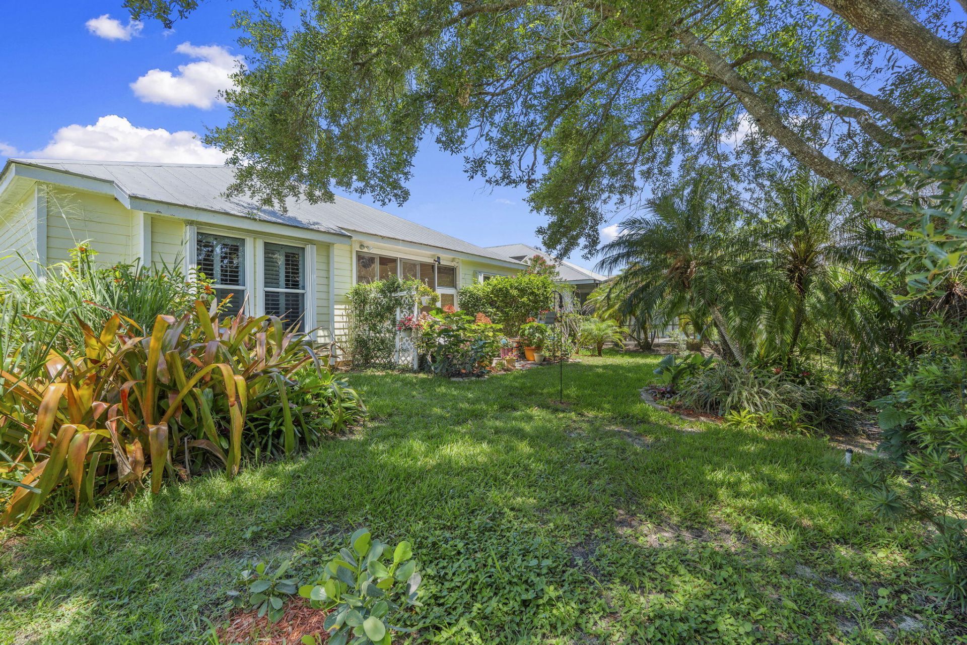 512 NE Canoe Park Circle, Port Saint Lucie, FL 34983 Photo