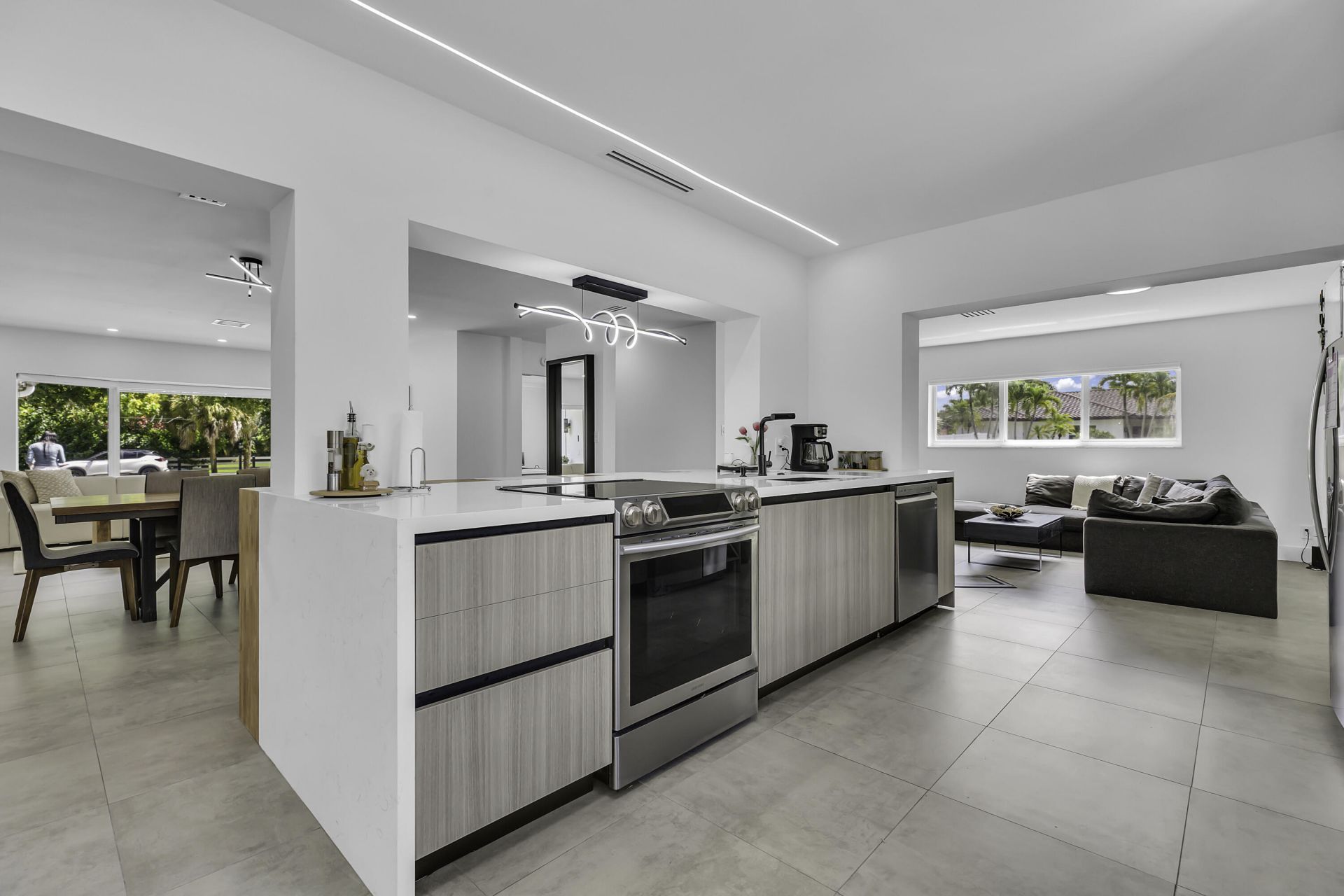 11821 NW 6th Court, Plantation, FL 33325 Photo