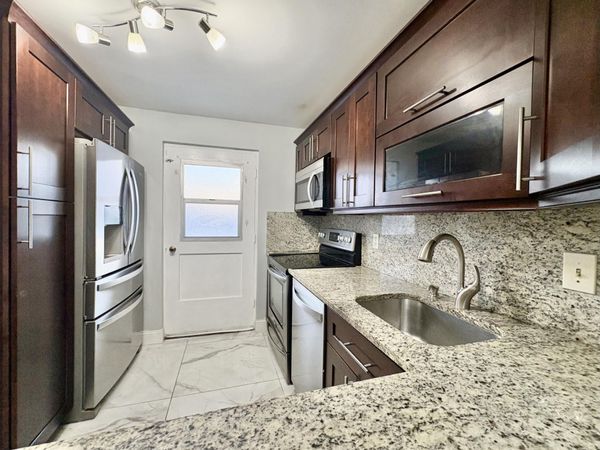 5700 NW 2nd Avenue, Unit 311, Boca Raton, FL 33487