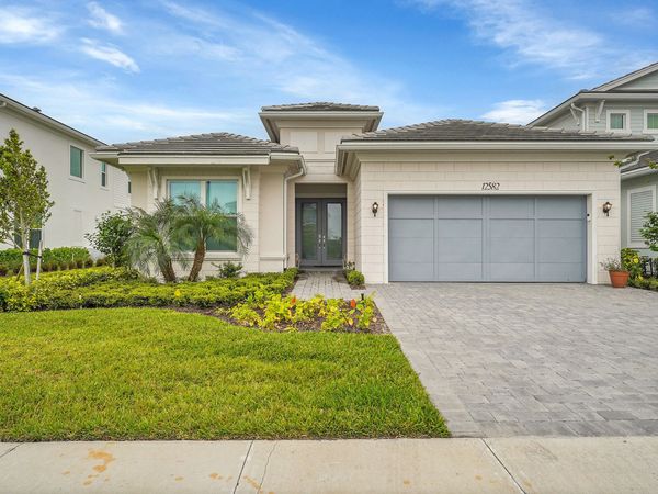 12582 Nautilus Circle, Palm Beach Gardens, FL 33412