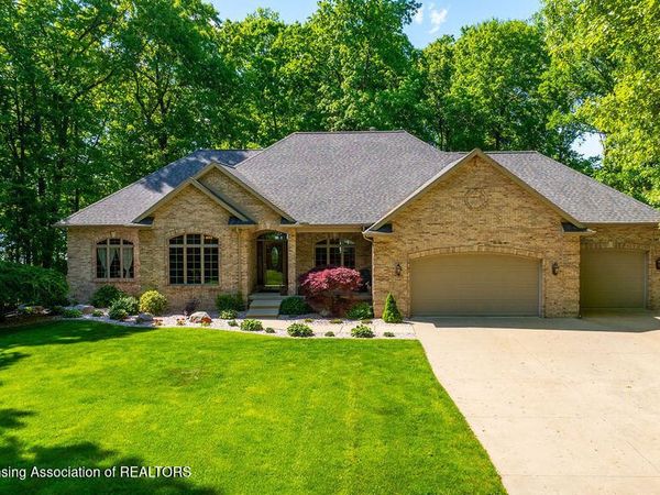 8840 W Lake Pointe Drive, Laingsburg, MI 48848