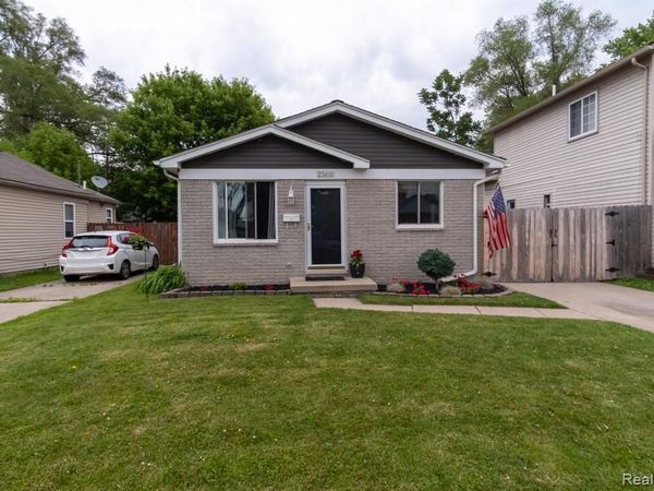 23400 Reynolds Avenue, Hazel Park, MI 48030