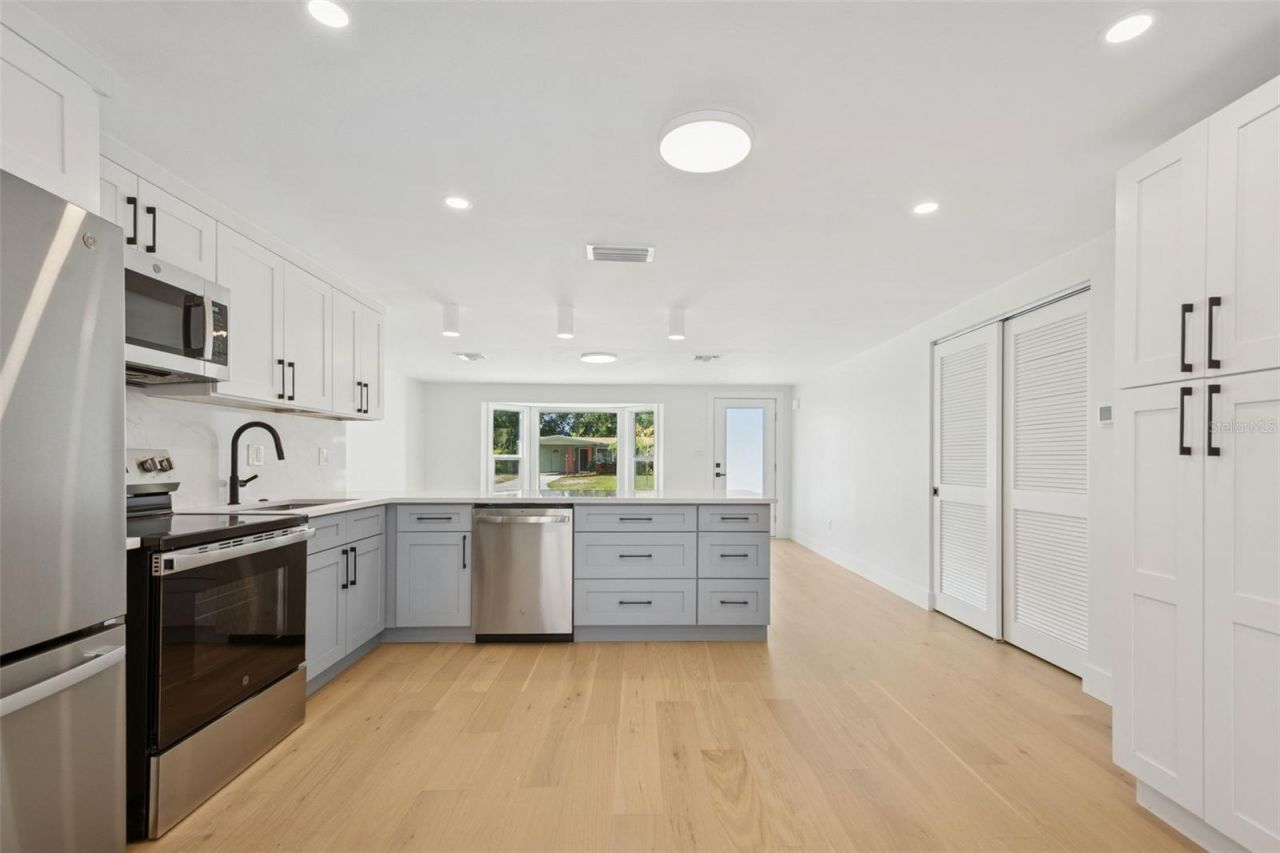2655 Bay Street , Sarasota, FL 34237 Photo