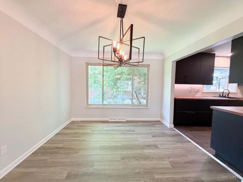7006 Moorfield Drive, Cincinnati, OH 45230 Photo 6