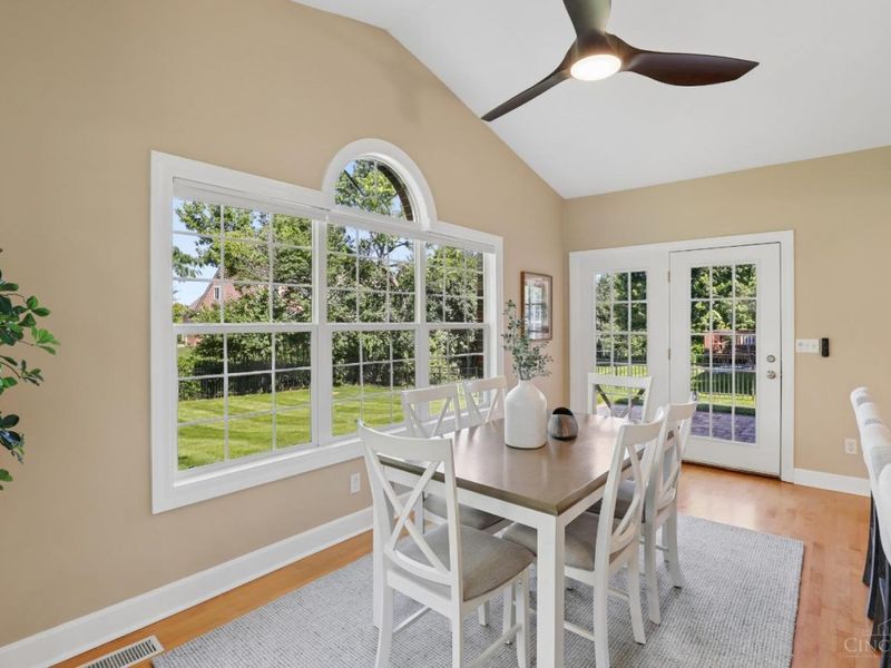 7665 Hunt Club Drive, Deerfield Twp., OH 45040 Photo 24