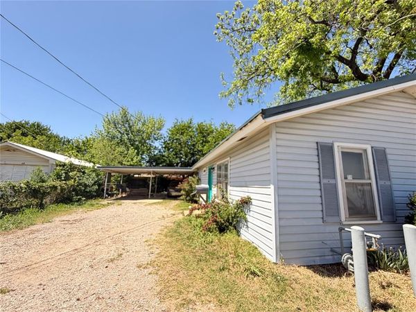 416 S Hill Street, Hobart, OK 73651