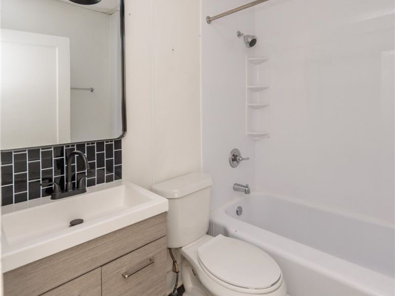 2035 Chesterland Avenue , Unit Down, Lakewood, OH 44107 Photo 26