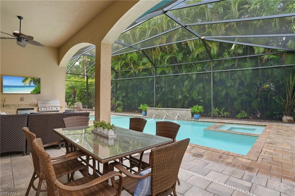5717 Hammock Isles Dr , Naples, FL 34119 Photo