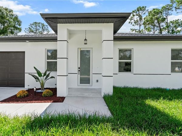 936 Anthony E , LEHIGH ACRES, FL 33974