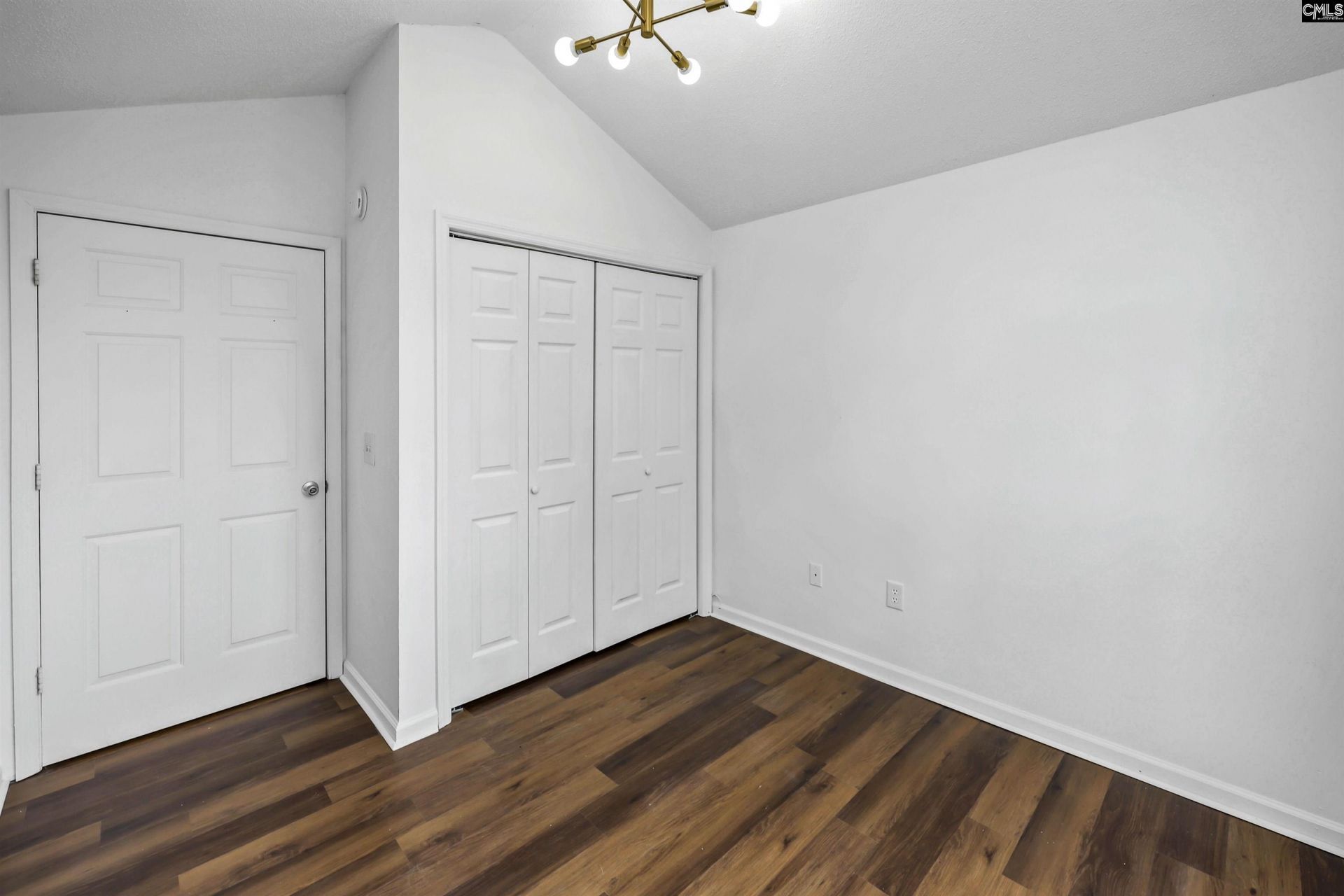 208 Smyrna Road  Photo 16