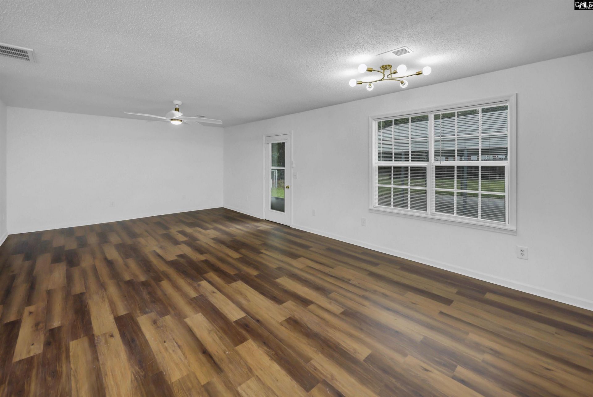 208 Smyrna Road  Photo 8
