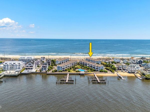 174 Ocean Avenue, Unit 4, Sea Bright, NJ 07760
