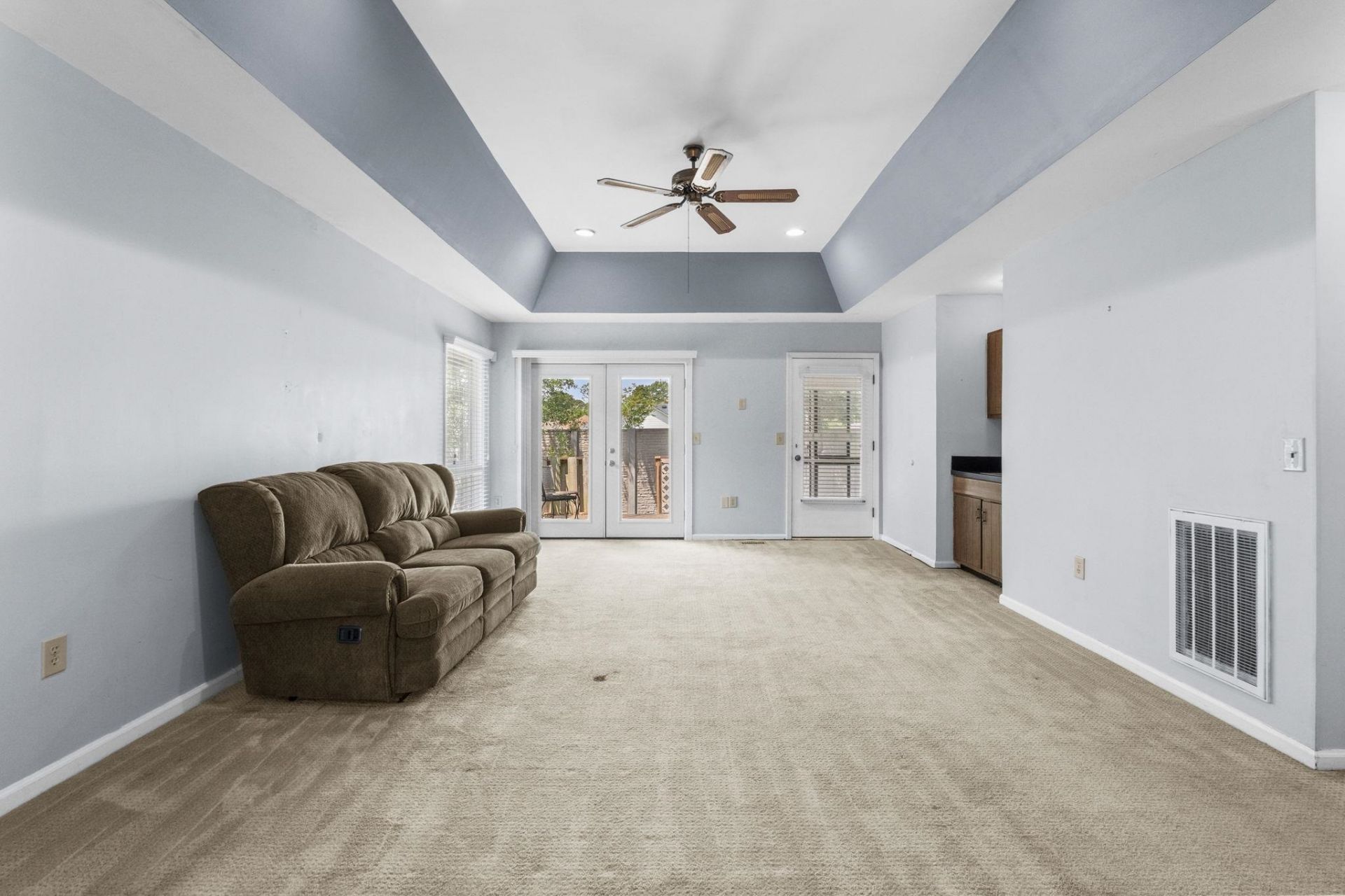 901 Colony Dr. Photo 11