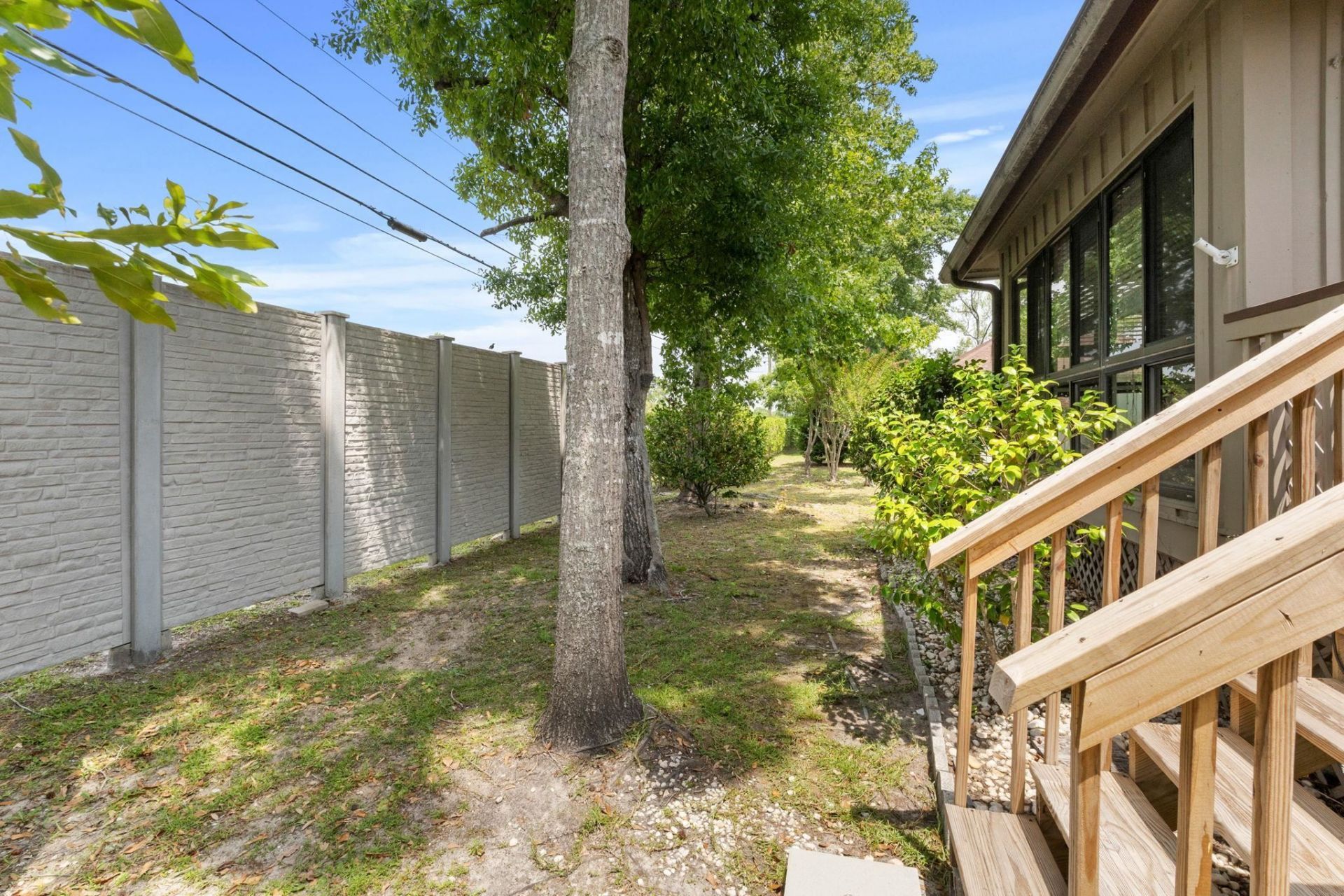 901 Colony Dr. Photo 37