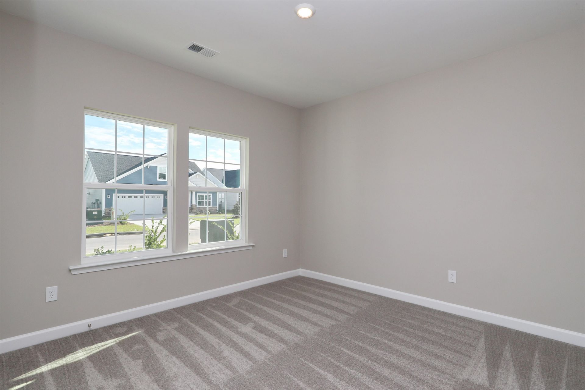 6264 Zoe Way Photo 16