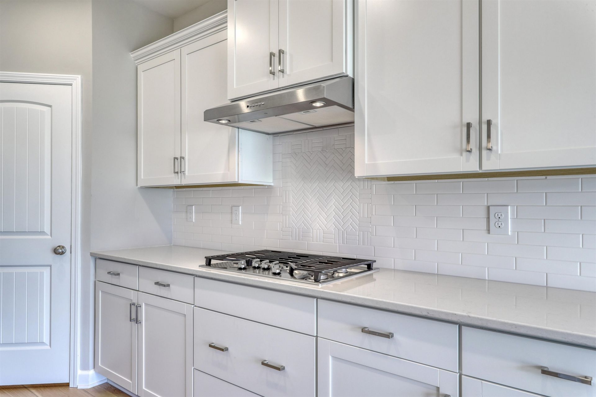6264 Zoe Way Photo 6