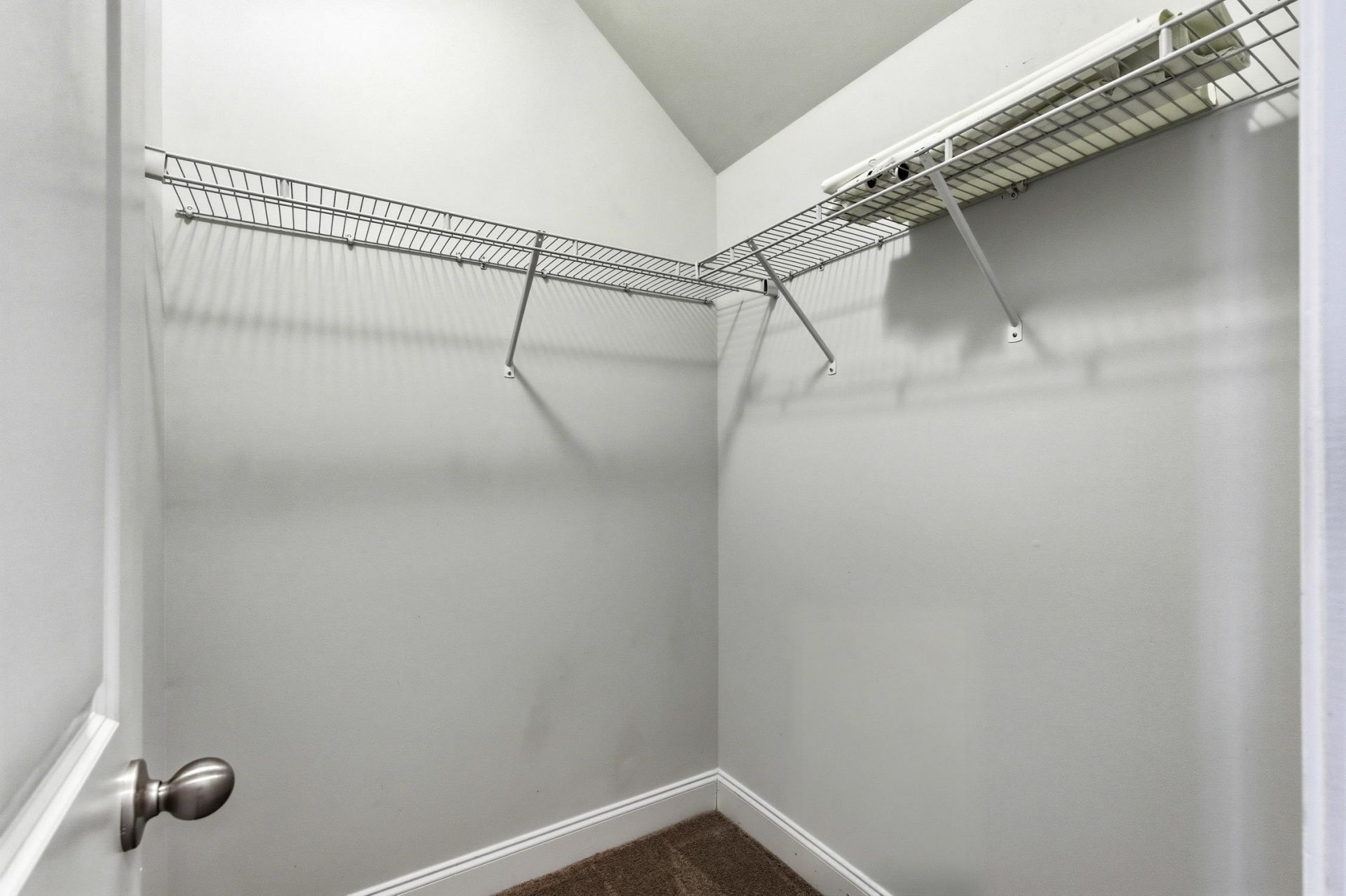 140 Parmelee Dr. Photo 20