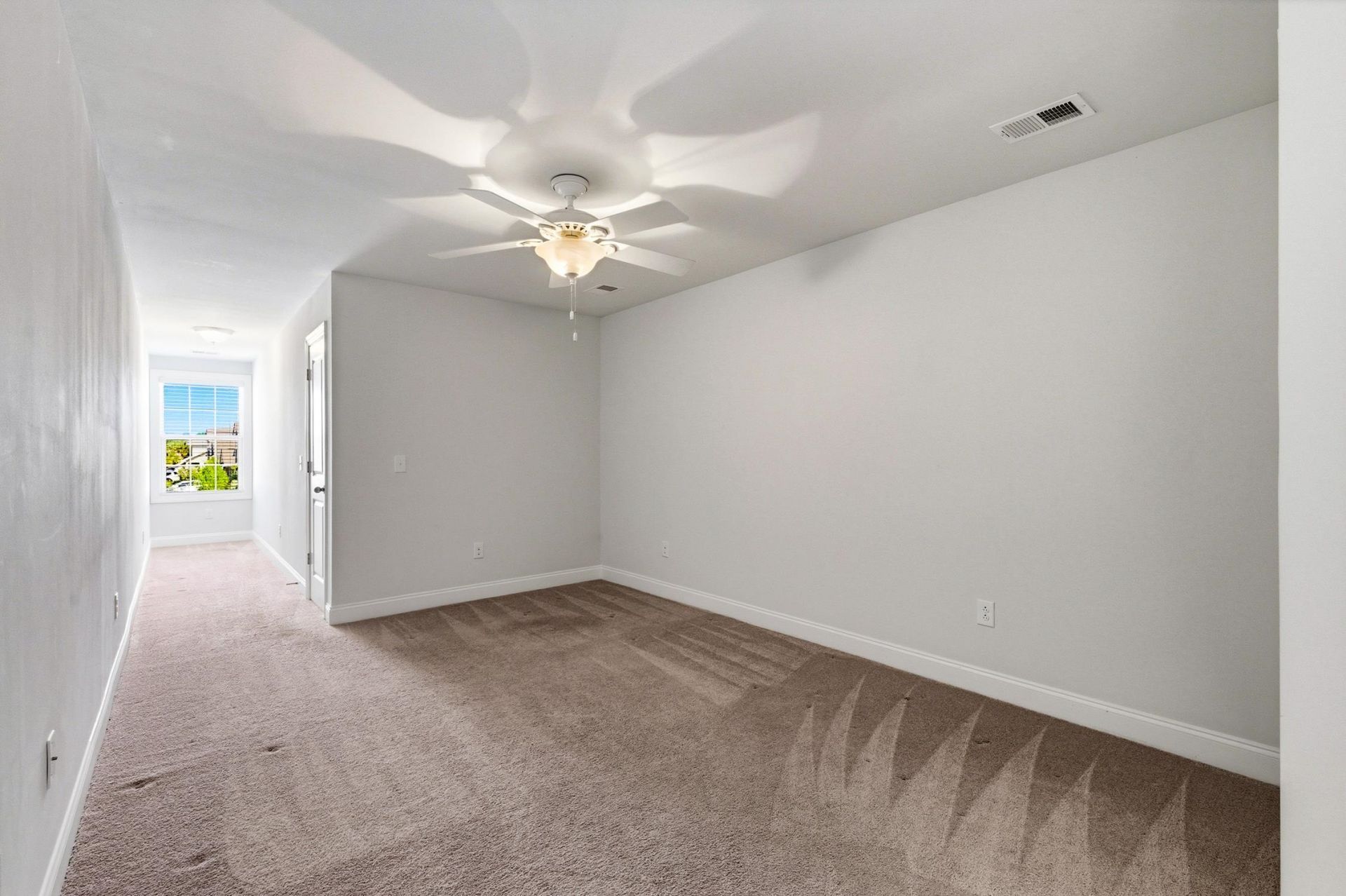 140 Parmelee Dr. Photo 31