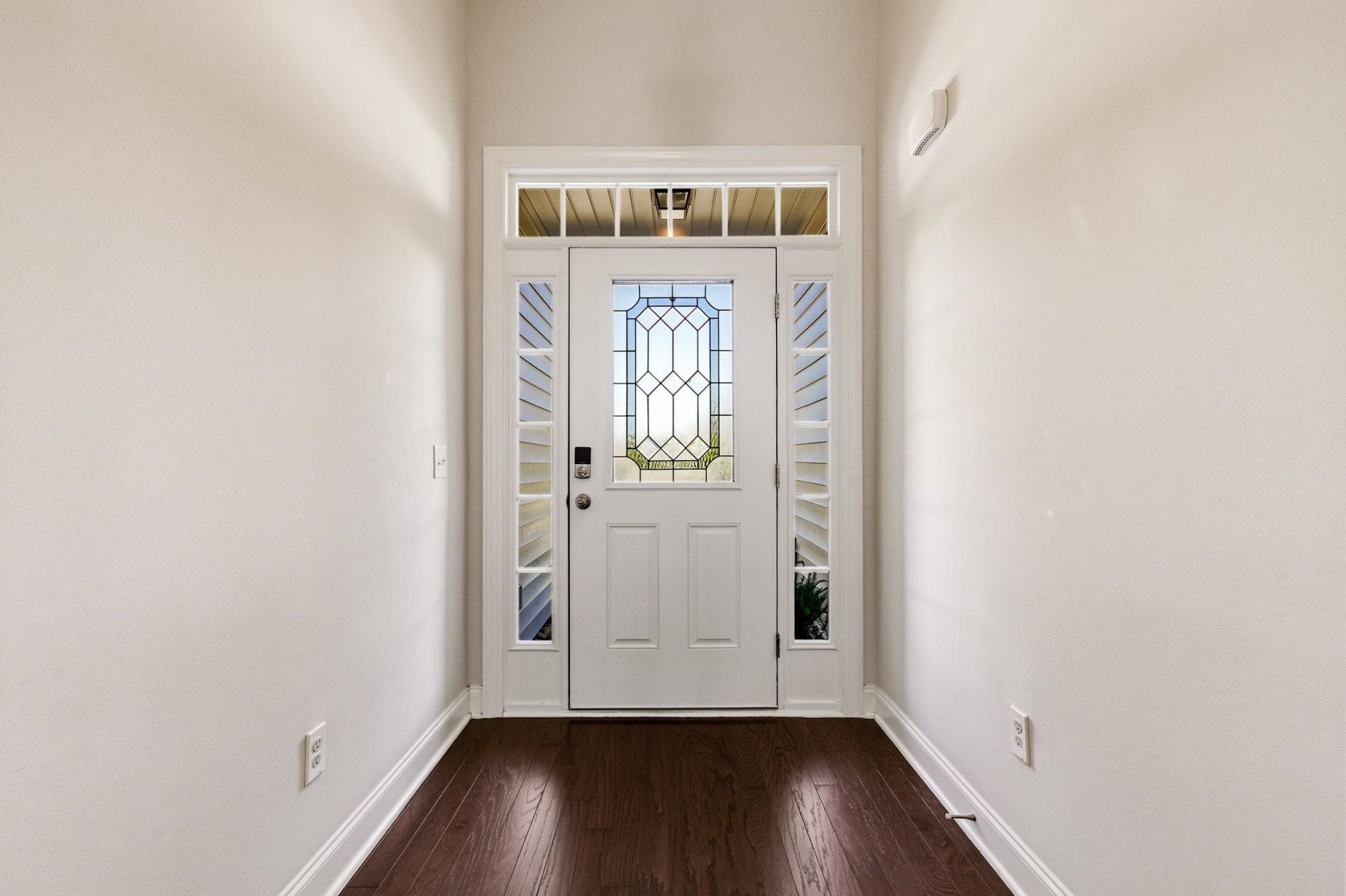 140 Parmelee Dr. Photo 4