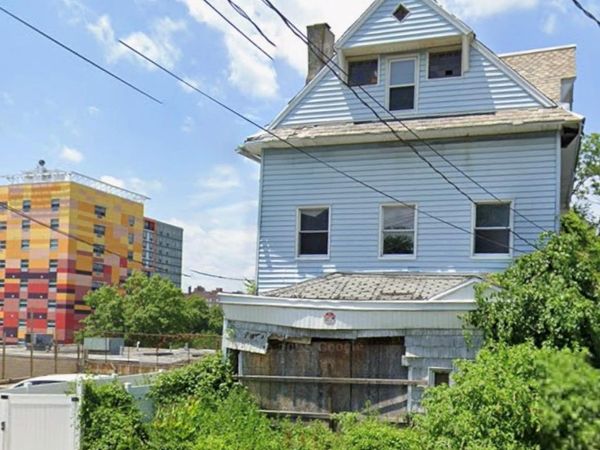 10 N Terrace Avenue , Mount Vernon, NY 10550