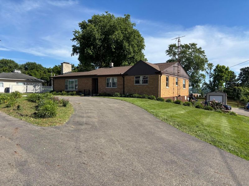 2185 N Columbus Street, Lancaster, OH 43130 Photo 1