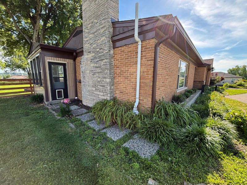 2185 N Columbus Street, Lancaster, OH 43130 Photo 3